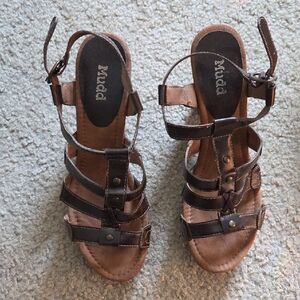 Mudd Women's Dark Brown Strappy Sandals